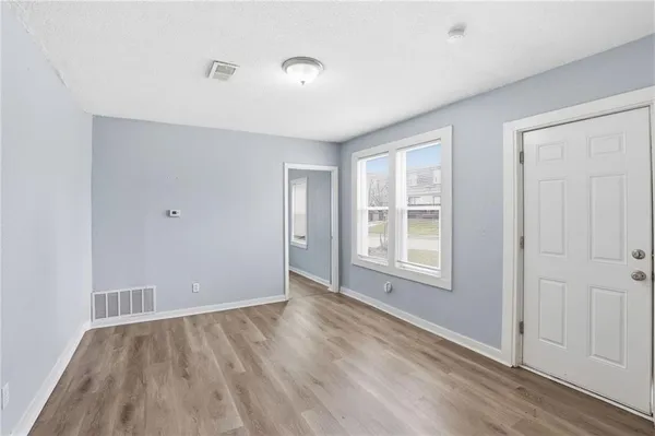 $243,900 | 13301 7 Street, Grandview, MO 64030