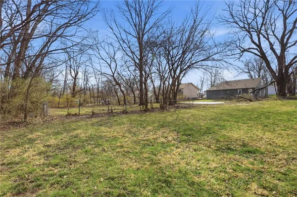 $243,900 | 13301 7 Street, Grandview, MO 64030