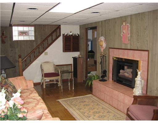 466 Spring Valley Road West Mifflin, PA 15122 - Photo 16 of 18 Family Room. GREAT FOR ENTERTAINING