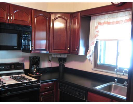 466 Spring Valley Road West Mifflin, PA 15122 - Photo 5 of 18 Kitchen. WITH ALL APPLICANCES