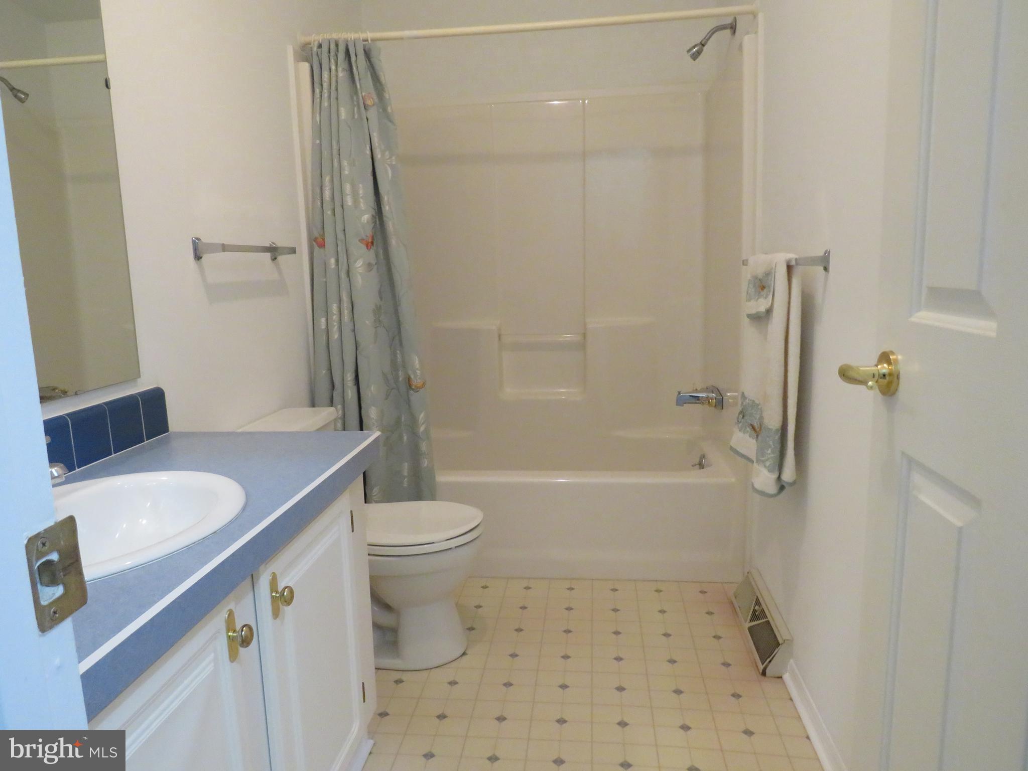 342 Spring Meadow Circle New Hope, PA 18938 - Photo 22 of 40 Bathroom 2