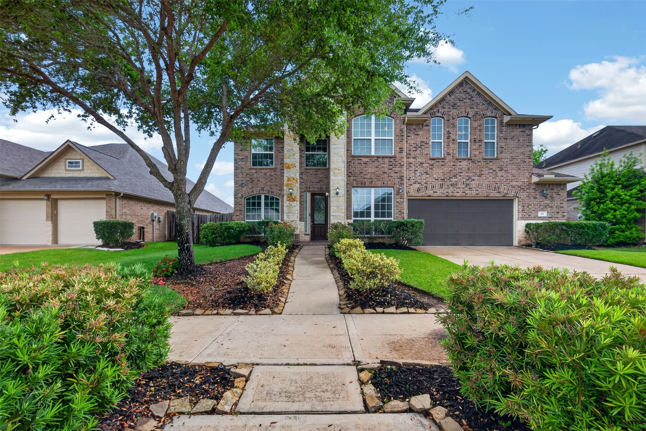 19 Roma Ridge Drive Missouri City, TX 77459 - Photo 1 of 38