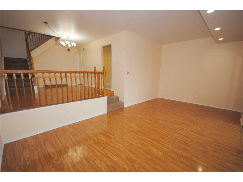 2034 Swallow Hill Road, Unit 210 Pittsburgh, PA 15220 - Photo 6 of 21 Living Room.