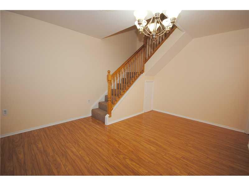 2034 Swallow Hill Road, Unit 210 Pittsburgh, PA 15220 - Photo 7 of 21 Dining Room.