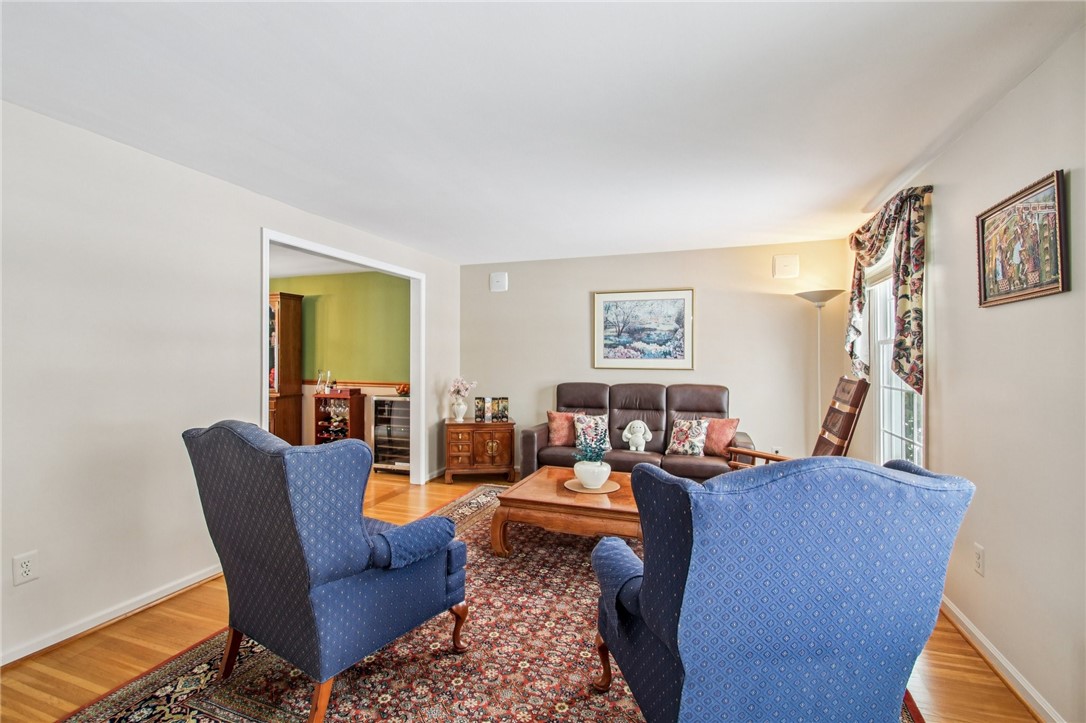 26 Misty Pine Road Perinton, NY 14450 - Photo 14 of 38 Custom Curtains