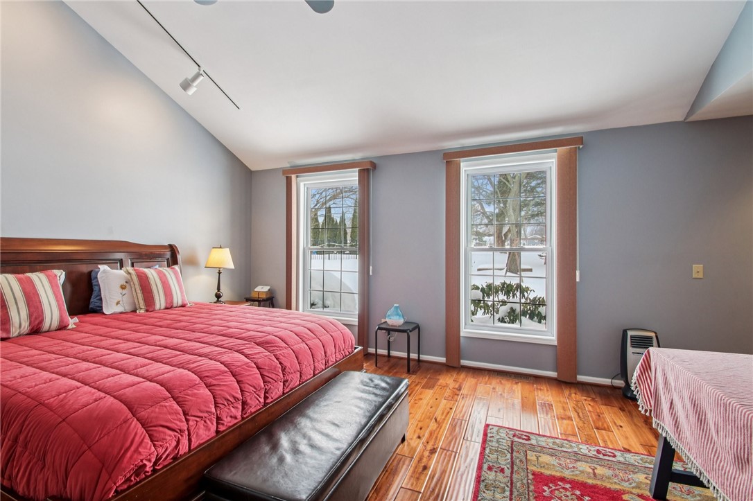 26 Misty Pine Road Perinton, NY 14450 - Photo 18 of 38 East facing windows