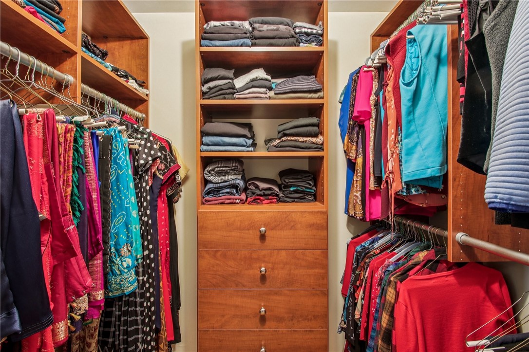 26 Misty Pine Road Perinton, NY 14450 - Photo 25 of 38 Custom Built-in Primary Upstairs