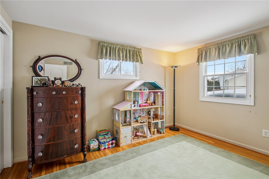 26 Misty Pine Road Perinton, NY 14450 - Photo 29 of 38 Bedroom #3- Dollhouse can stay