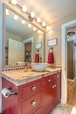 536 Depot Road Tamworth, NH 03886 - Photo 12 of 37 Gallery Image 12