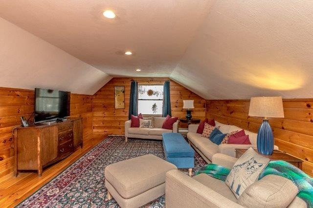 536 Depot Road Tamworth, NH 03886 - Photo 17 of 37 Gallery Image 17