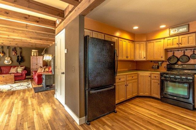 536 Depot Road Tamworth, NH 03886 - Photo 9 of 37 Gallery Image 9