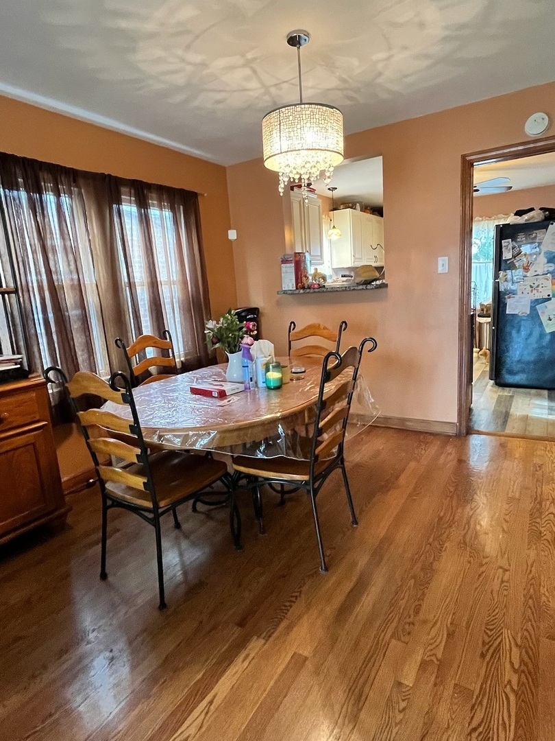 6822 South Kenneth Avenue Chicago, IL 60629 - Photo 10 of 26