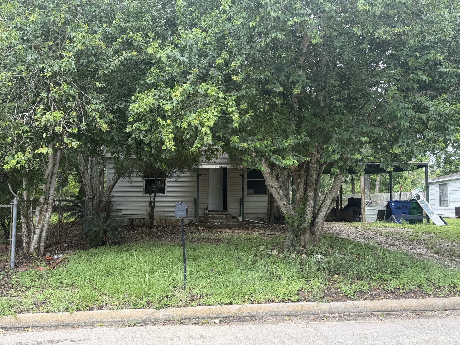 808 South Anderson Street Angleton, TX 77515 - Photo 4 of 4