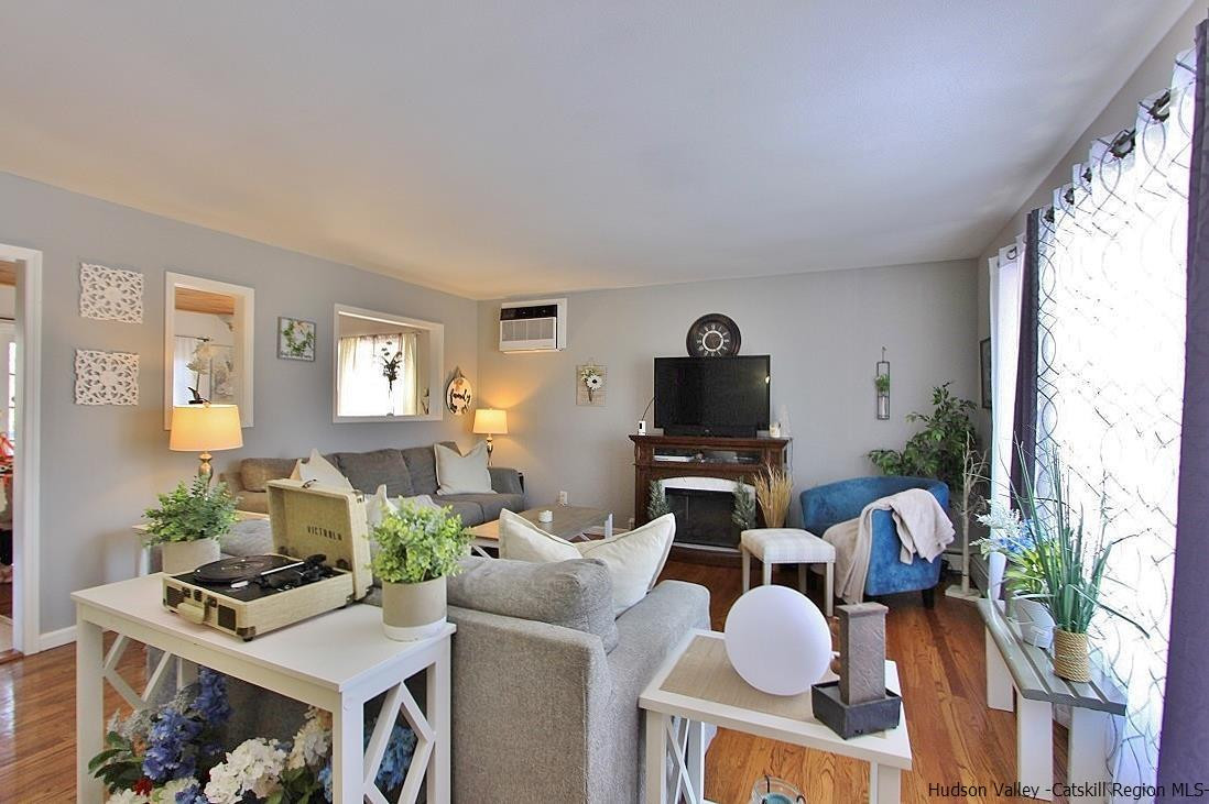 468 Ridge Road Hamptonburgh, NY 10916 - Photo 5 of 35 Photo 5
