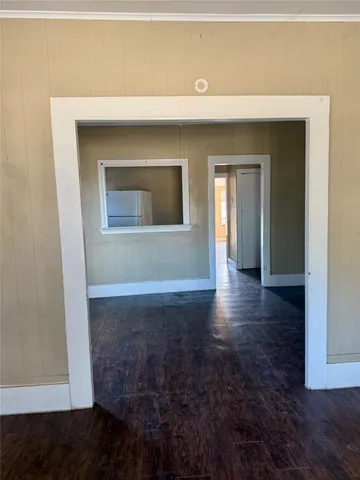 $1,000 | 900 East Live Oak Street, Lockhart, TX 78644