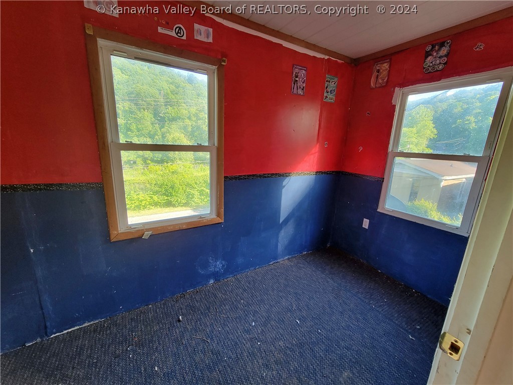 313 Dunloup Creek Road Mount Hope, WV 25880 - Photo 11 of 12 Gallery Image 11