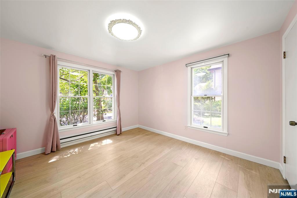 85 Park Avenue Cresskill, NJ 07626 - Photo 13 of 29