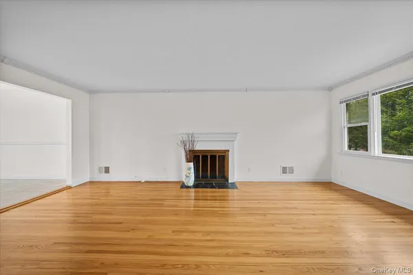 $6,800 | 73 Ewart Street, Scarsdale, NY 10583