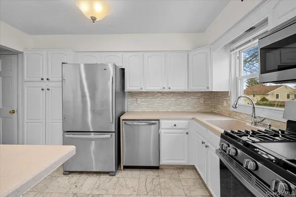 $6,800 | 73 Ewart Street, Scarsdale, NY 10583