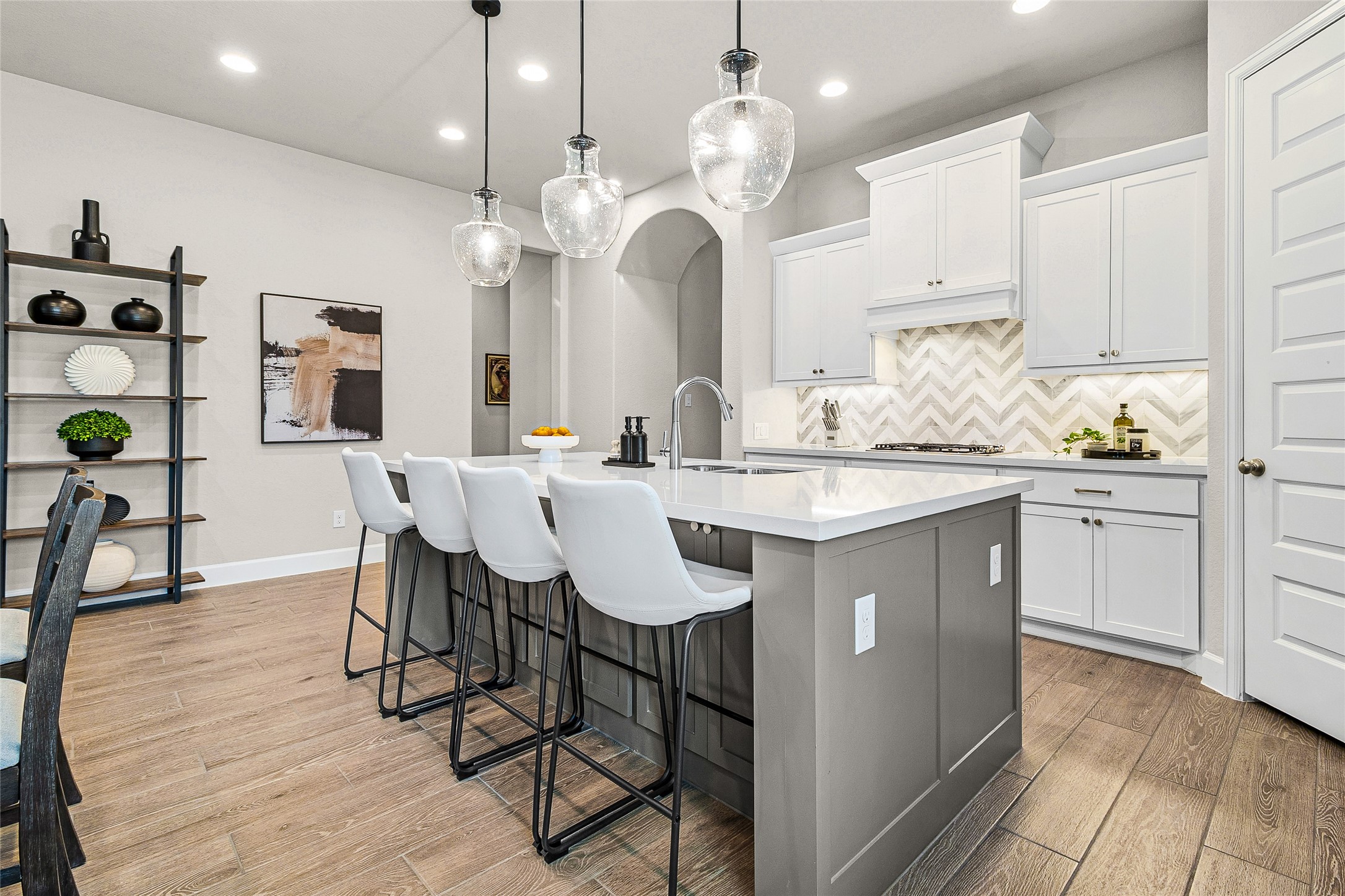17835 Rojo Rocks Road Conroe, TX 77302 - Photo 10 of 44 Gallery Image 10