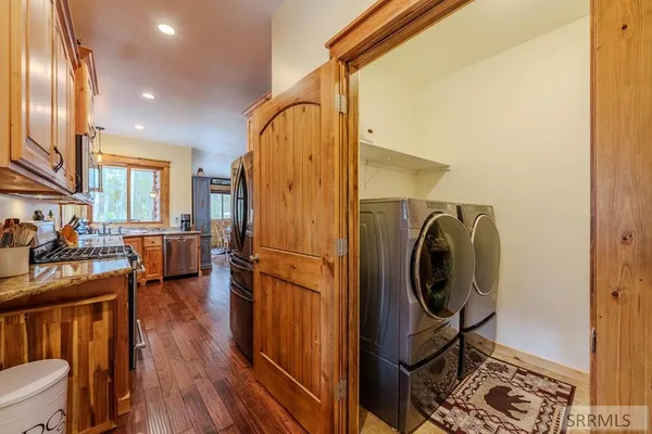 $1,149,000 | 4030 Salt Lick Loop Road, Island Park, ID 83429