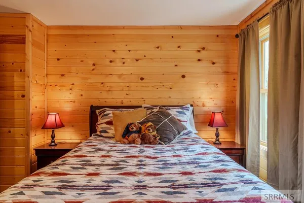 $1,149,000 | 4030 Salt Lick Loop Road, Island Park, ID 83429