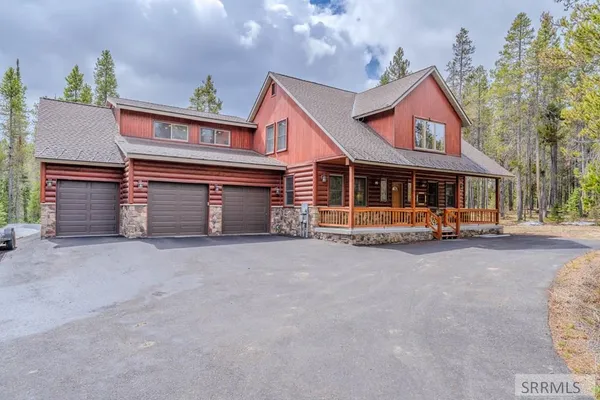 $1,149,000 | 4030 Salt Lick Loop Road, Island Park, ID 83429