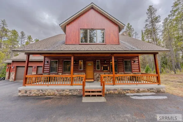 $1,149,000 | 4030 Salt Lick Loop Road, Island Park, ID 83429