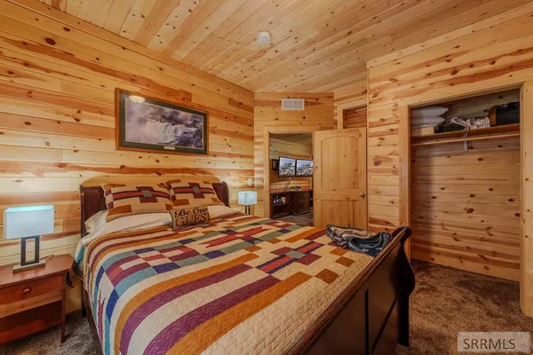 $1,149,000 | 4030 Salt Lick Loop Road, Island Park, ID 83429