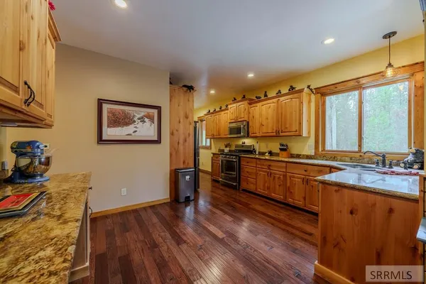 $1,149,000 | 4030 Salt Lick Loop Road, Island Park, ID 83429