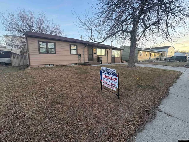 $265,000 | 1747 South Fairdale Avenue, Casper, WY 82601
