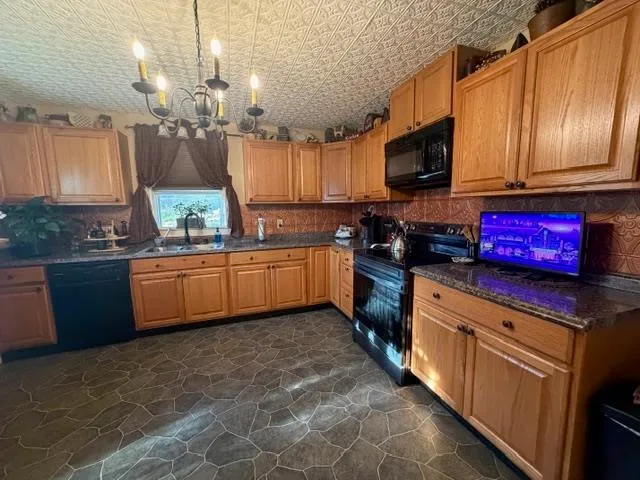 $209,000 | 266 Madison Avenue, Berlin, NH 03570