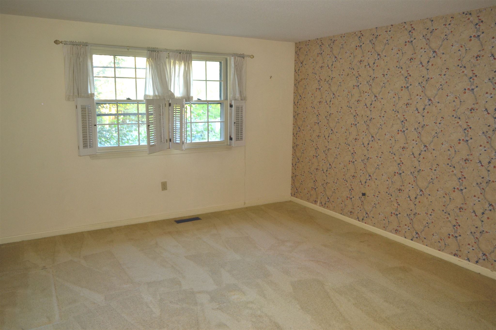 13 Winding Pond Road, Unit 13 Londonderry, NH 03053 - Photo 6 of 28 Gallery Image 6
