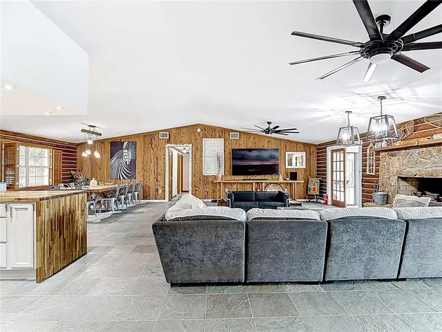 $750,000 | 741 North Lake Reedy Boulevard, Frostproof, FL 33843