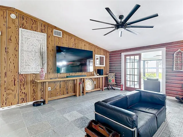 $750,000 | 741 North Lake Reedy Boulevard, Frostproof, FL 33843