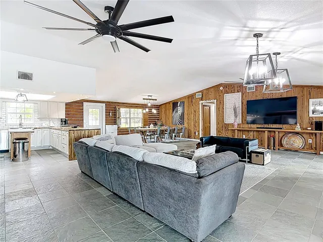 $750,000 | 741 North Lake Reedy Boulevard, Frostproof, FL 33843