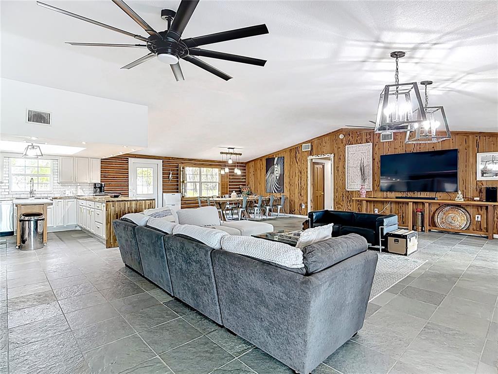 741 North Lake Reedy Boulevard Frostproof, FL 33843 - Photo 17 of 67