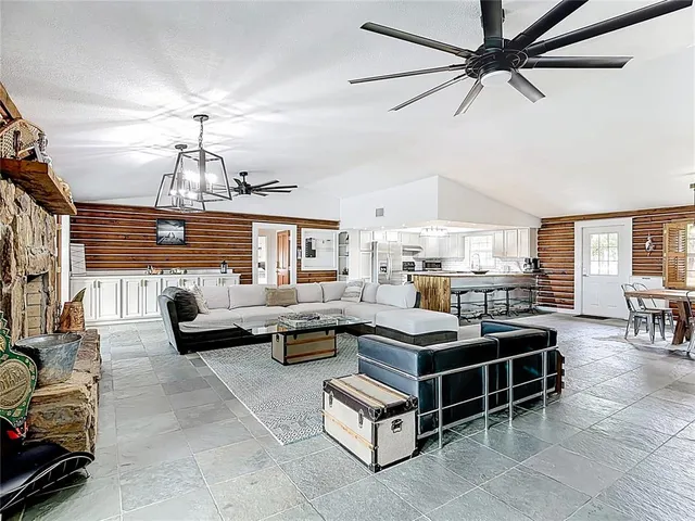 $750,000 | 741 North Lake Reedy Boulevard, Frostproof, FL 33843