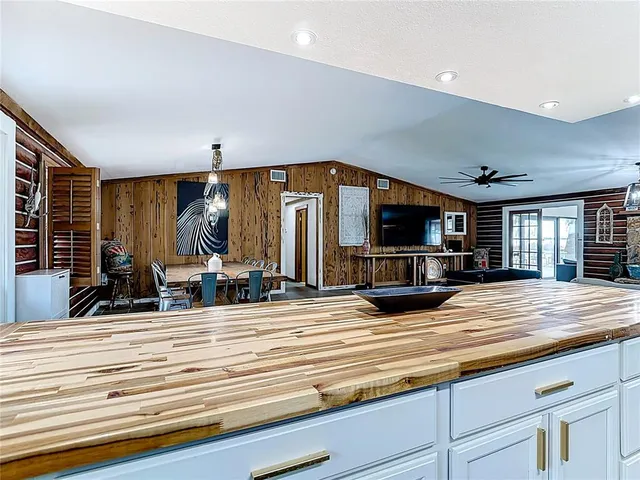 $750,000 | 741 North Lake Reedy Boulevard, Frostproof, FL 33843