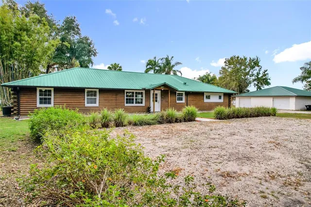 $750,000 | 741 North Lake Reedy Boulevard, Frostproof, FL 33843