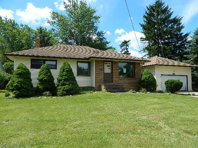 3811 West Pleasant Valley Road Parma, OH 44134 - Photo 1 of 11 Gallery Image 1