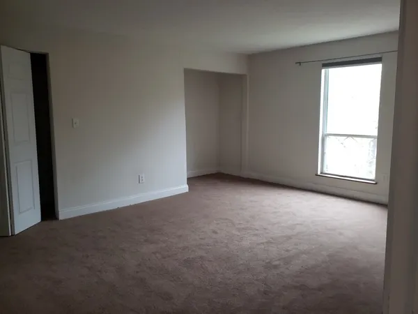 $2,000 | 6 Kennedy Lane, Unit 52, Milford, MA 01757