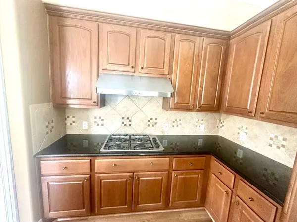 $2,600 | 11627 Royal Oaks Trace, Unit 11627, Houston, TX 77082