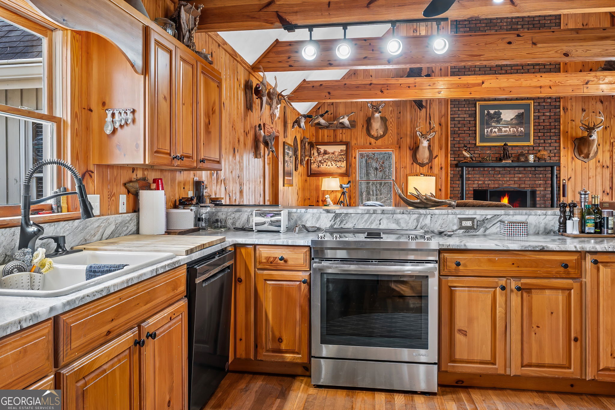 2376 Smokey Road Newnan, GA 30263 - Photo 14 of 60