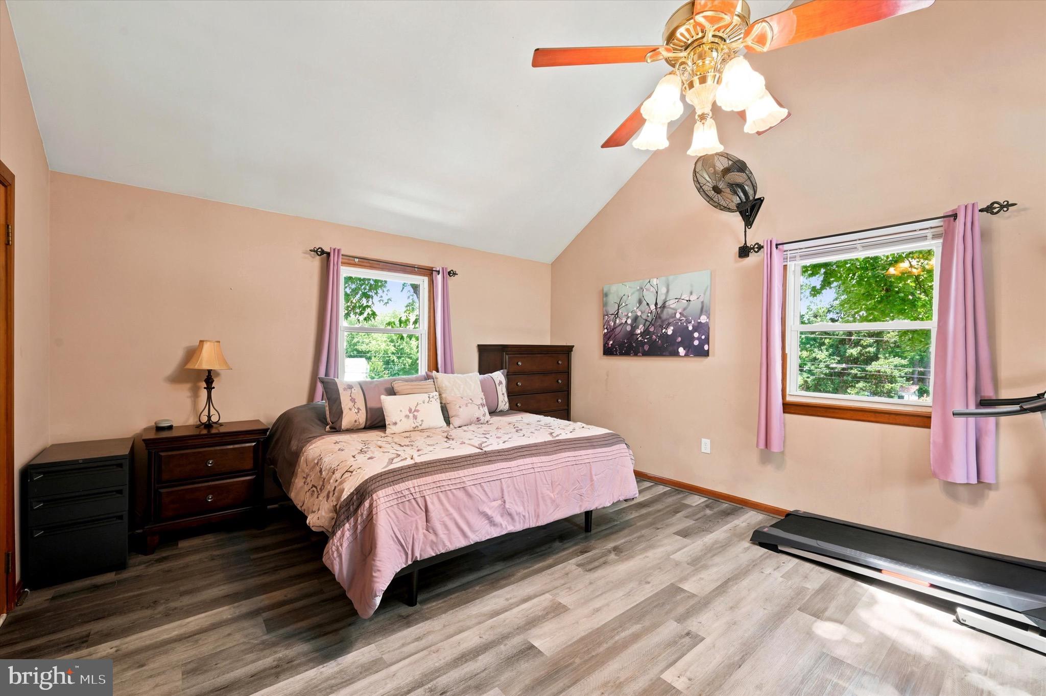 747 Surrey Road Aldan, PA 19018 - Photo 19 of 25 Main Bedroom