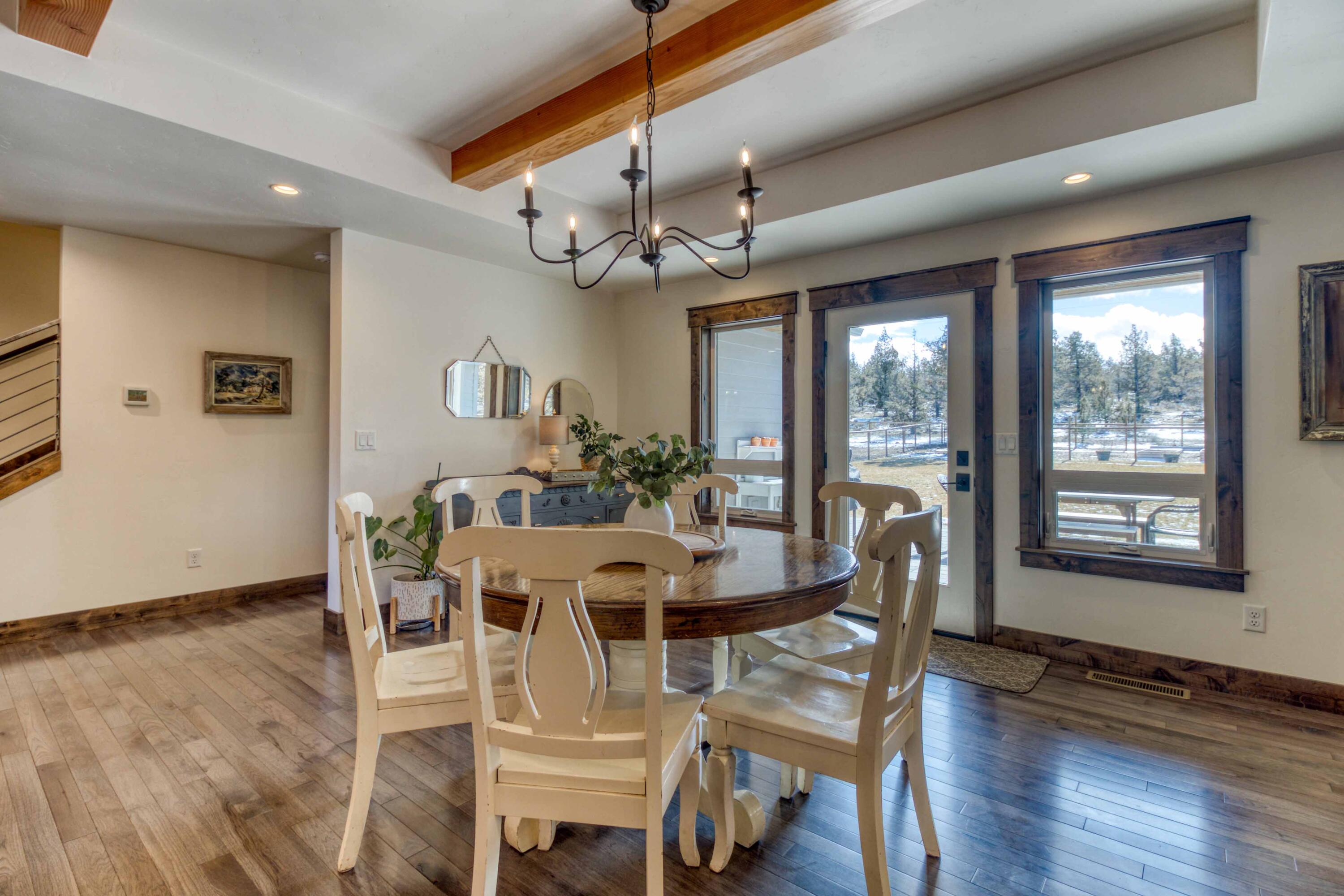 21027 Southwest Gift Road Bend, OR 97703 - Photo 8 of 52 Dining Room