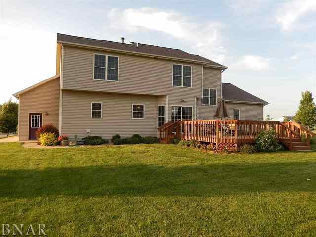 9870 North Ridge Circle Clinton, IL 61727 - Photo 3 of 29