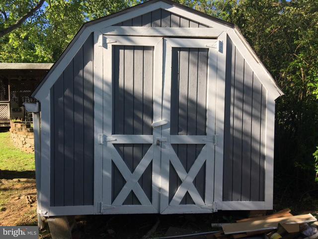 33 Ericsson Road, Unit 33 Cabin John, MD 20818 - Photo 25 of 29 Exterior (General)