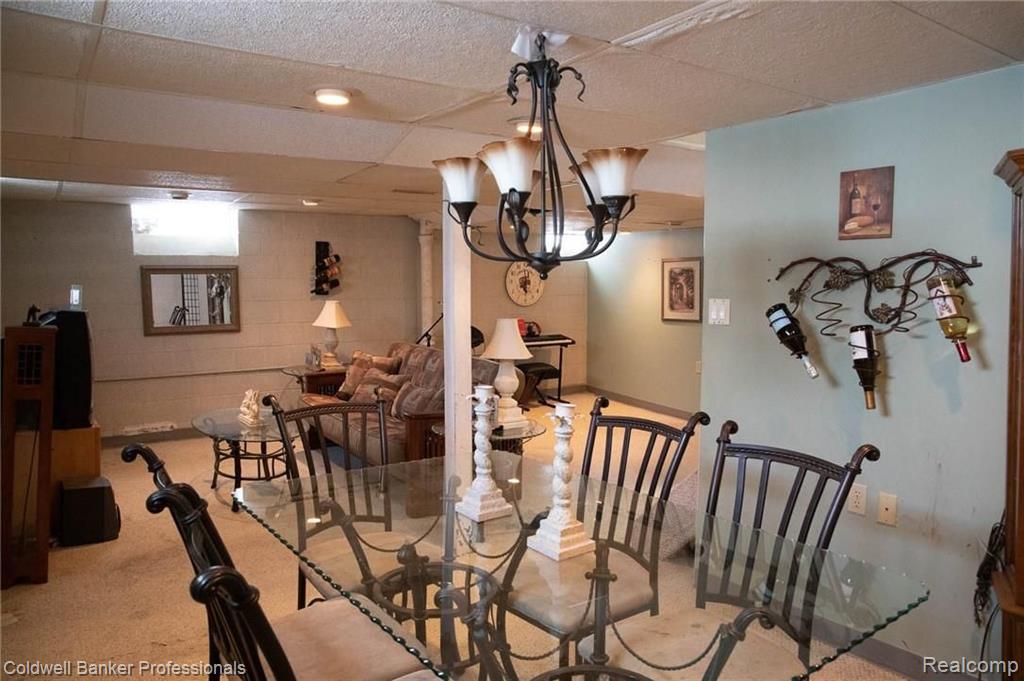 1128 Vernier Road Grosse Pointe Woods, MI 48236 - Photo 35 of 48