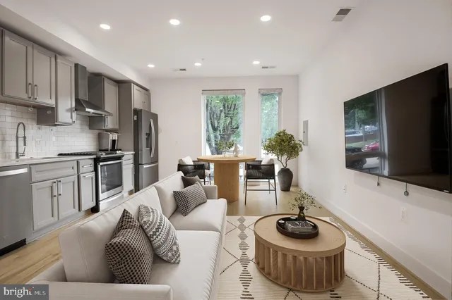 $575,000 | 4339 Harrison Street Northwest, Unit 3, Washington, DC 20015